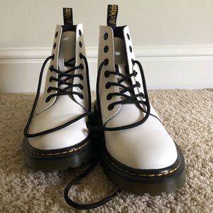 WHITE DR MARTENS
